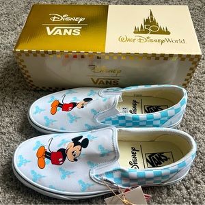 NEW Disney Vans sz11